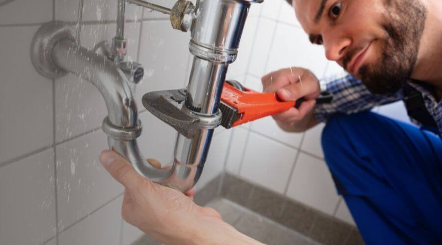 Toilet maintenance in Hudson, WY